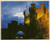 Chateau de Ponferrada, en Espagne, fonde par les Templiers en 1178.jpg